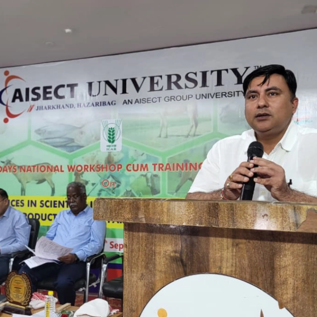आईसेक्ट विश्वविद्यालय में पशुधन उत्पादकता बढ़ाने को लेकर तीन दिवसीय राष्ट्रीय कार्यशाला का शुभारंभ